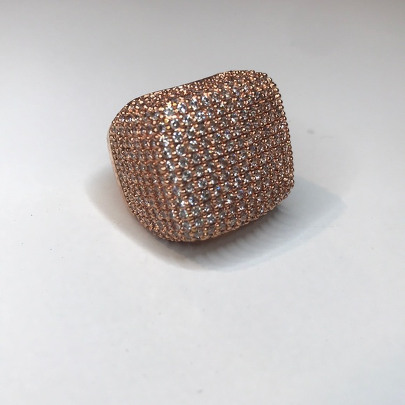 Ariela Collection Cocktail Ring/ Size 8 - Picture 2 of 4